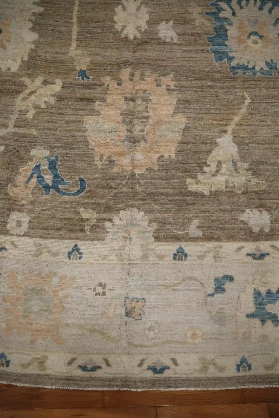 9′ x 12′ Beige Fine Hand-Knotted Turkish Oushak Rug – Traditional Wool
