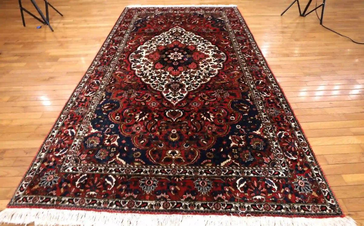 5′ x 8′ Red Fine Hand-Knotted Persian Bakhtiari Rug – Traditional Wool