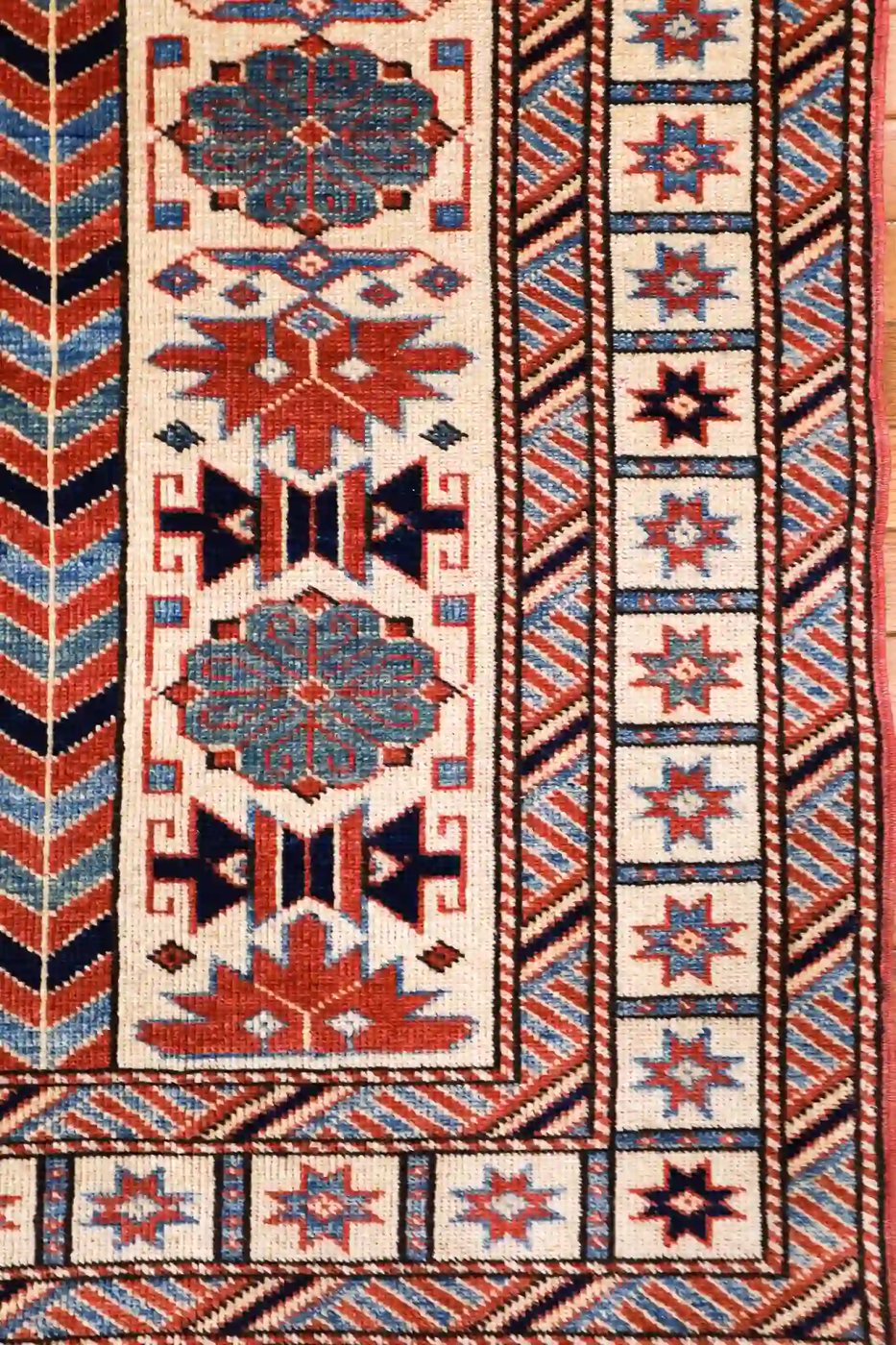 5′ x 7′ Ivory Fine Hand-Knotted Pakistan Shirvan Rug – Traditional Wool