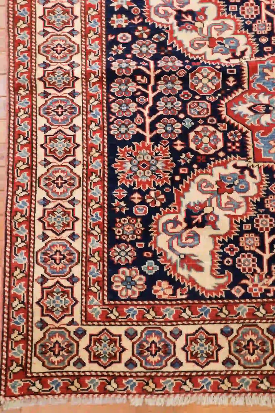 5′ x 7′ Ivory Fine Hand-Knotted Pakistan Shirvan Rug – Traditional Wool