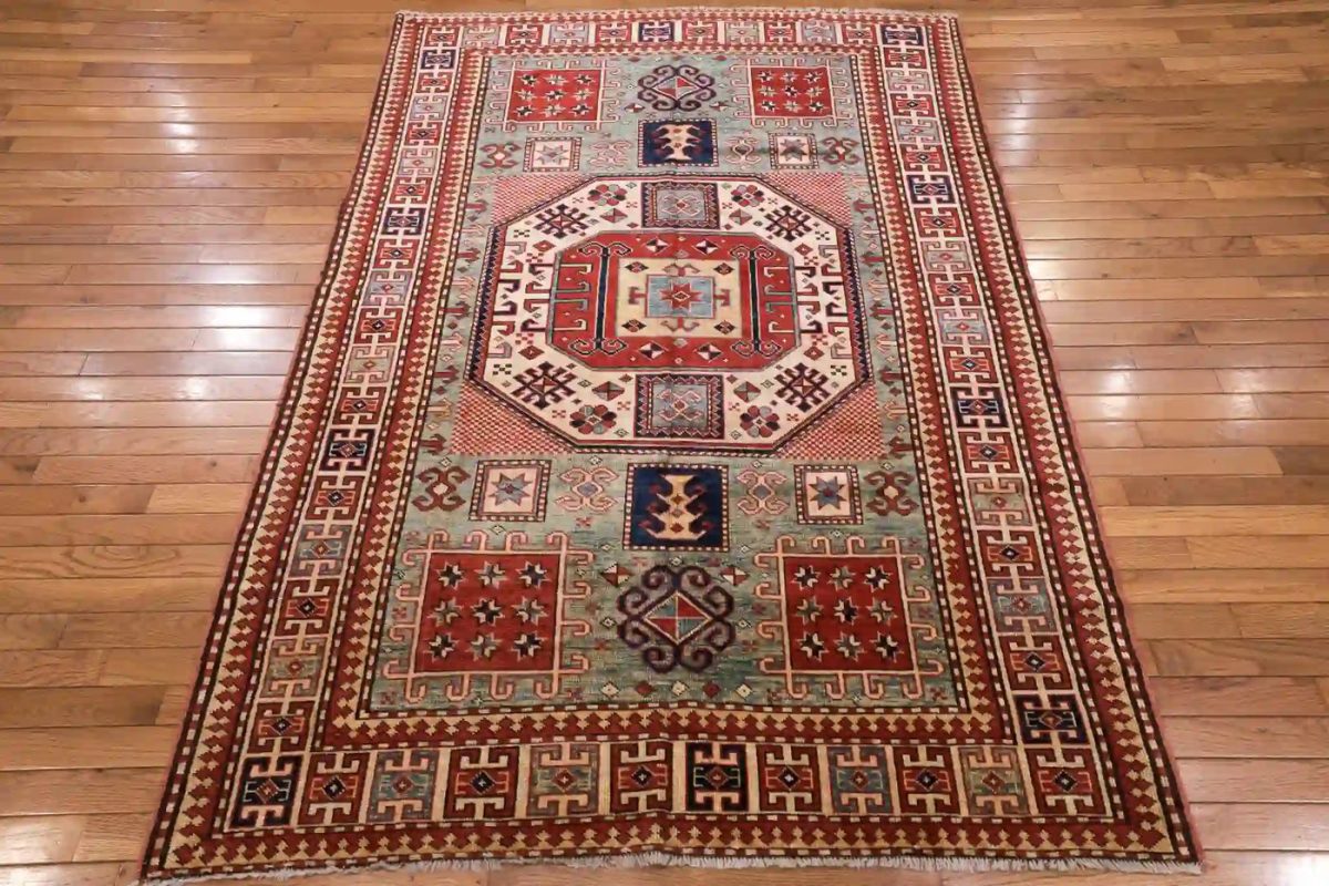 5′ x 7′ Soft Blue and Red Hand-Knotted Vintage Pakistan Shirvan Design Rug – Traditional Wool